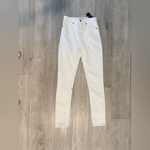 Abercrombie & Fitch White Skinny Jeans